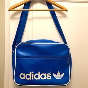 Adidas Airliner shoulder bag